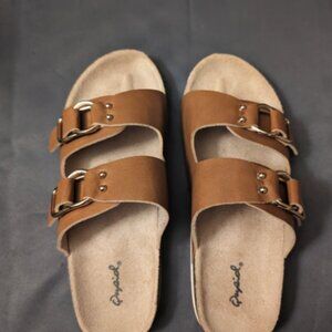 womens sandals size 8